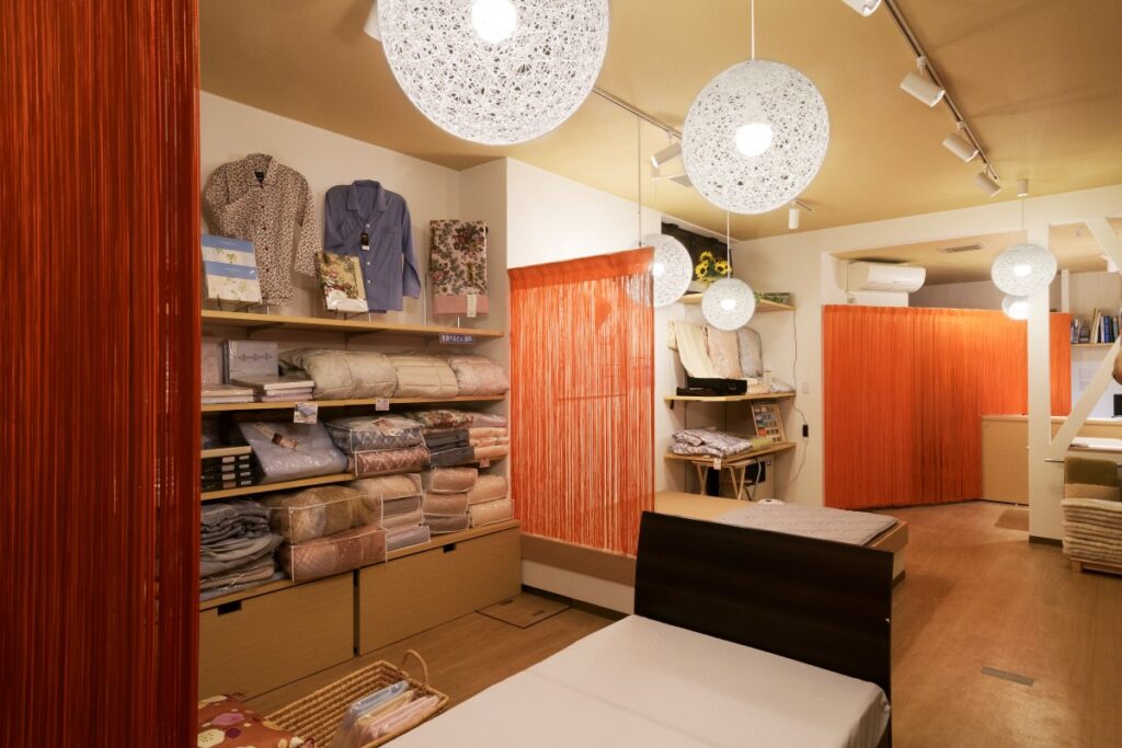 安らぎ布団店 みやかわ
